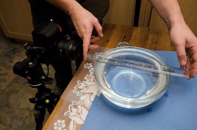Фотосъемка падающих капель воды: «заморозка» брызг при помощи накамерной вспышки